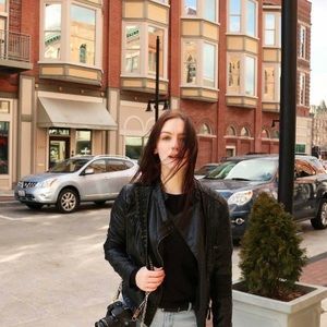 Meet your Posher, Jess